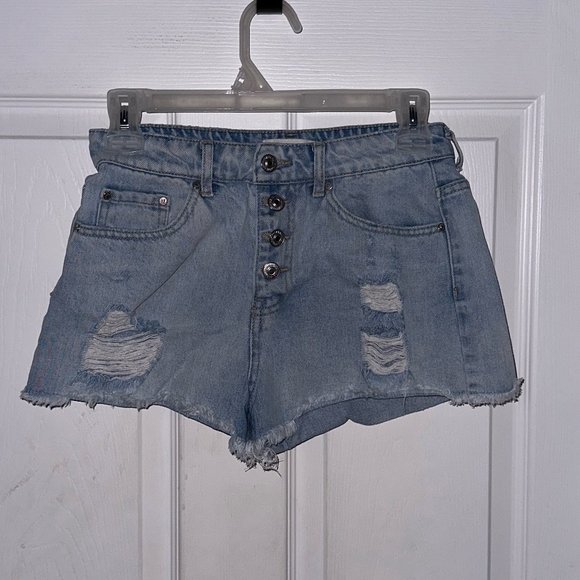 Like New Forever 21 Denim Shorts 26 - Picture 1 of 3